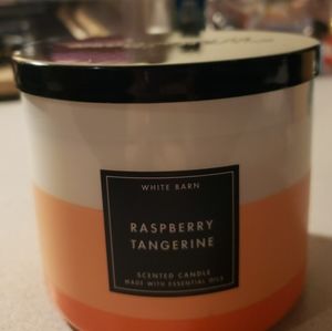 Bath and body works candle